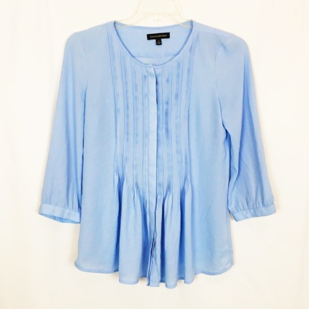 Banana Republic light blue pintucked top S